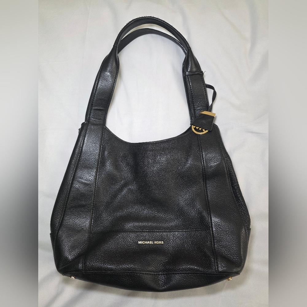 Michael Kors Black Pebbled Leather Shoulder Hobo Bag w/Goldtone Logo Charm